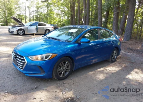 2017 Hyundai Elantra Se z USA, uszkodzony, nr VIN 5NPD84LF7HH143057
